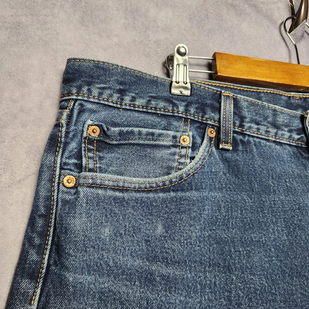 Levis 505 Regular Fit Jeans Mens 42x30 Medium Wash Blue Straight Leg‎ Pants
